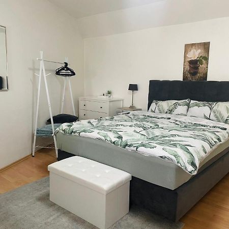Easystay#2 Cozy Studio In Kliniknaehe, Mit Netflix,Kueche & Bad Бад-Ейнгаузен Екстер'єр фото