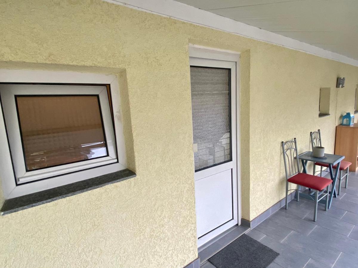 Easystay#2 Cozy Studio In Kliniknaehe, Mit Netflix,Kueche & Bad Бад-Ейнгаузен Екстер'єр фото