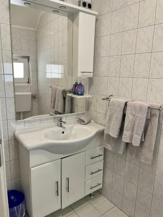 Easystay#2 Cozy Studio In Kliniknaehe, Mit Netflix,Kueche & Bad Бад-Ейнгаузен Екстер'єр фото